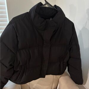 Calvin Klein Infinite Stretch Black Cropped Puffer Jacket EUC Women’s Size XL